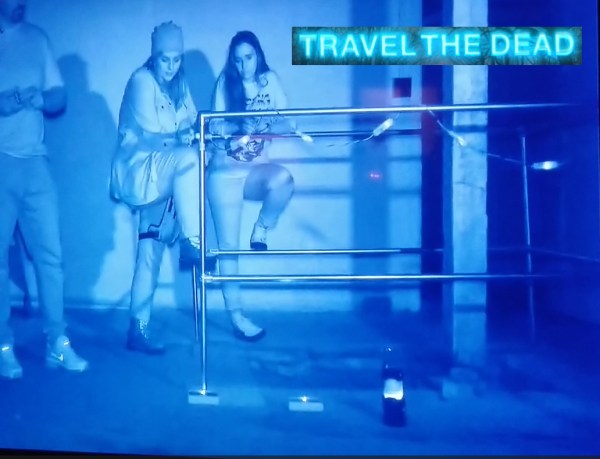 Travel The Dead-2